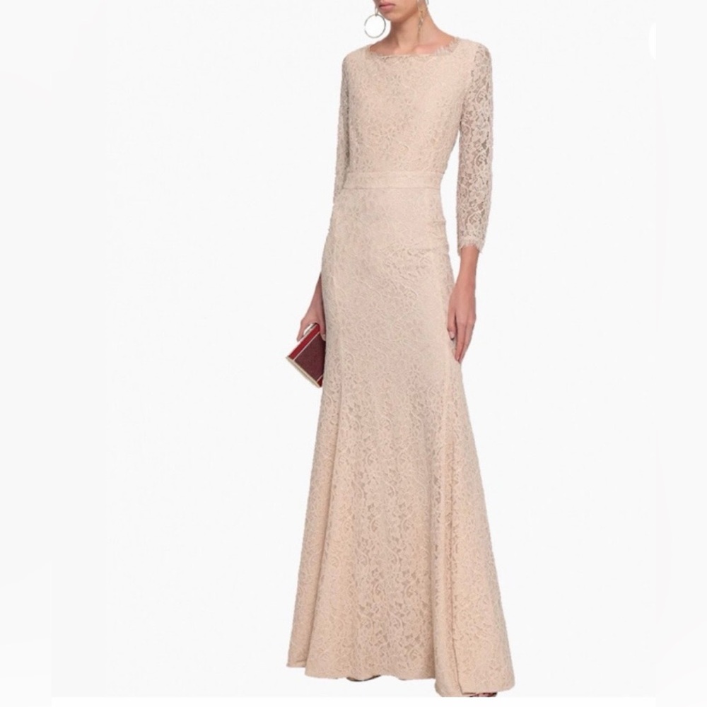 Diane von Furstenberg Zarita Lace Gown Size 4 Heave Ivory Cream Black Tie Dress
